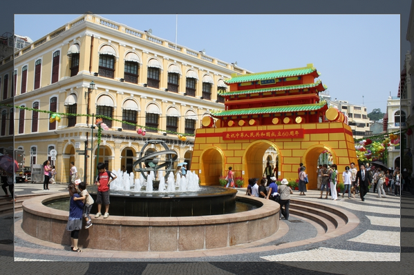 这个城楼实在有点煞风景&hellip;&hellip;