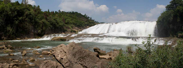 陡坡塘瀑布，黄果树三景之一